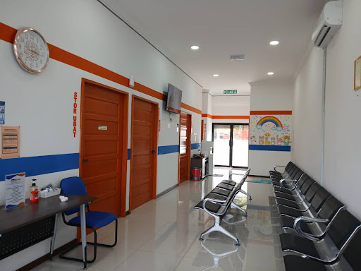 U.n.i Klinik Batu 3, Apas