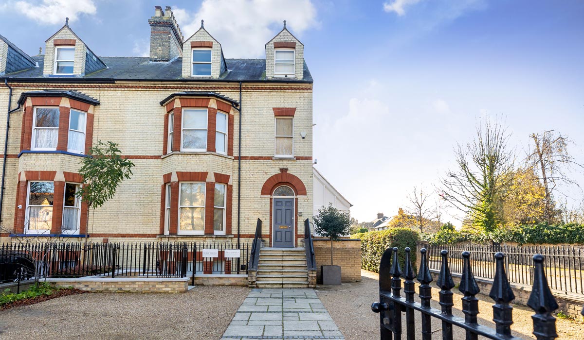 Gambar Klinik Cambridge: Perkhidmatan Kesihatan Premium di Pusat Bandar