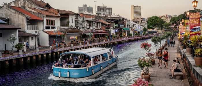 Keindahan Bandar Bersejarah Malacca: Pelabuhan, Warisan, Makanan Tempatan