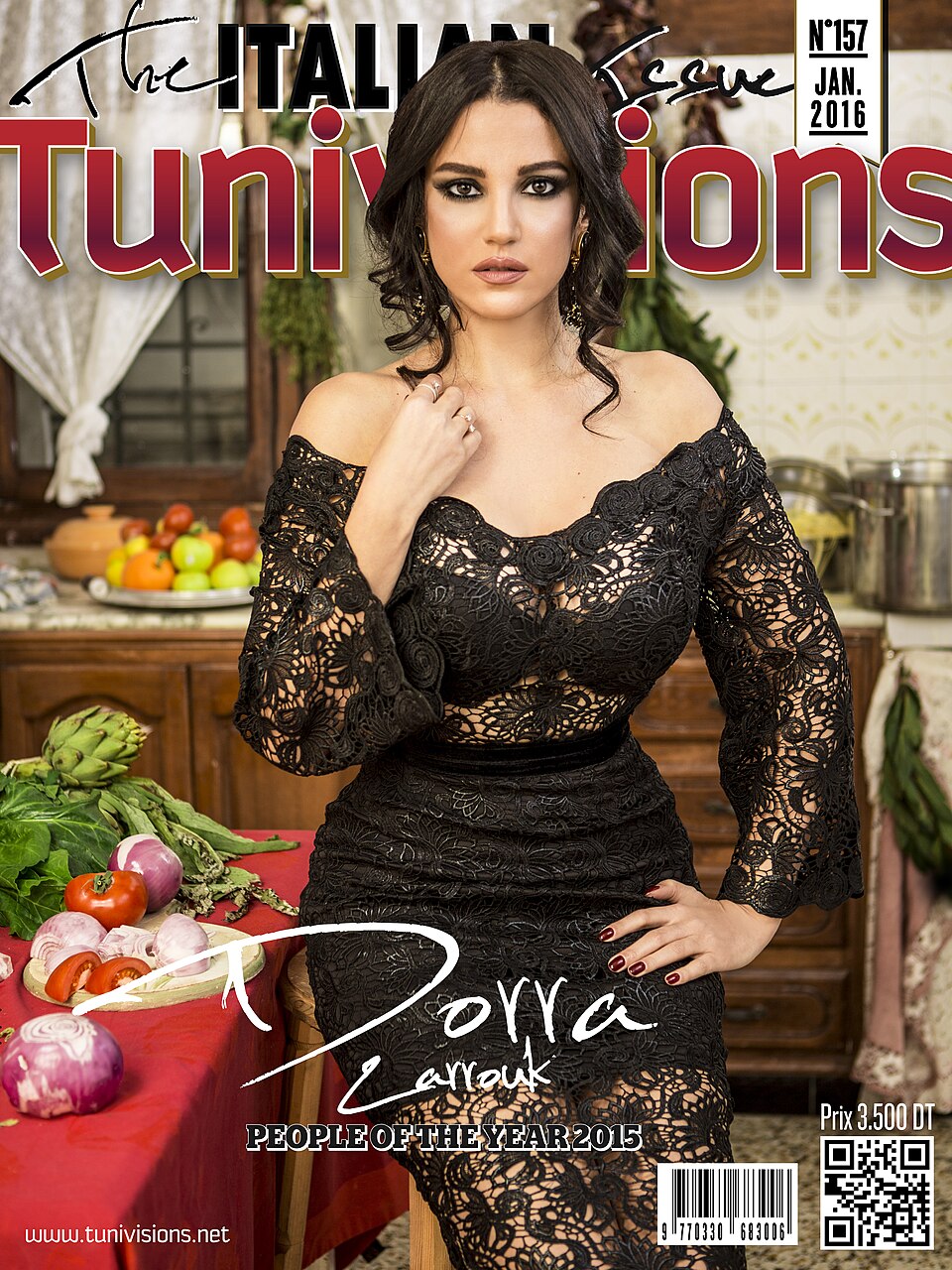 Gambar Dorra – Fotografi Kualiti Tinggi dengan Gaya Moden & Warna Menarik