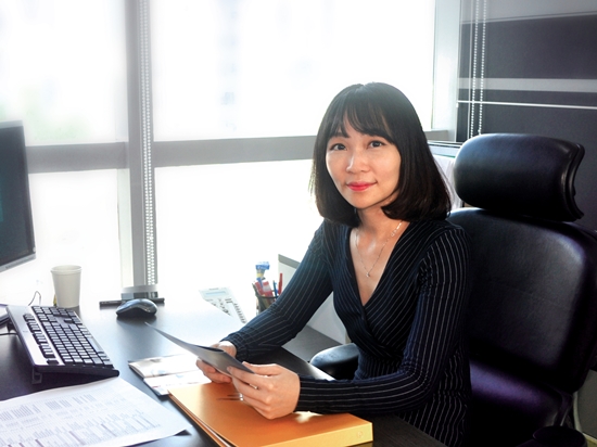 Dr Elaine di Beverly Clinic – Pakar Dermatologi & Rawatan Kecantikan di Kuala Lumpur