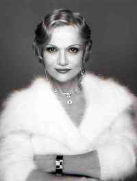 Marie France – Gaya Fesyen Moden dengan Reka Bentuk Elegan & Trendy