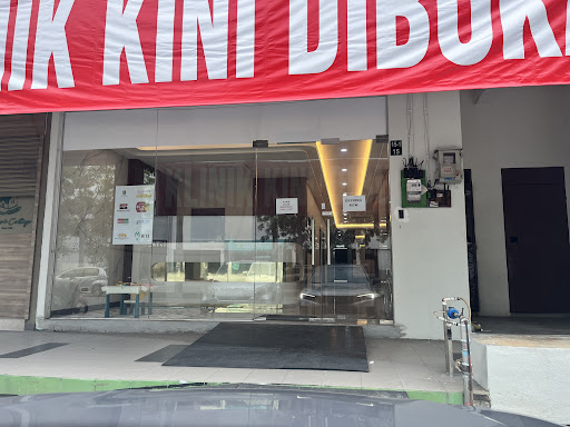 Klinik Utama Jenjarom 24 Jam – Perkhidmatan Kesihatan Pantas & Kecemasan Sepanjang Masa