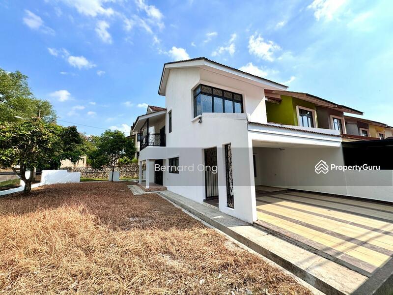 Rumah Country di Bandar - Projek Perumahan Mewah dengan Pemandangan Hijau