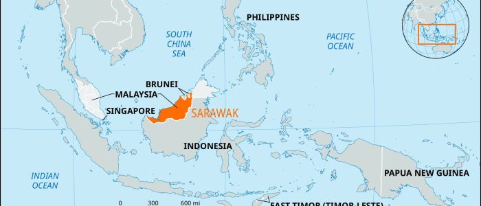 Keindahan Sarawak: Foto Pemandangan Hutan Tropika, Budaya Asli & Tarikan Wisata Populer